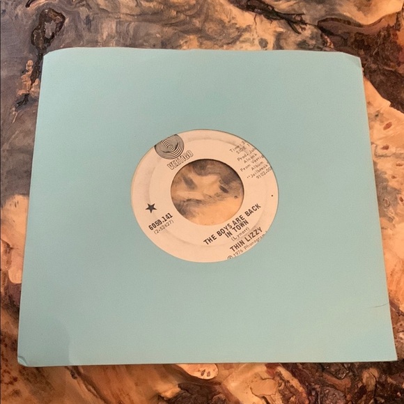 💥3/$20 Vintage Thin Lizzy Vinyl Record 45 RPM - Picture 5 of 5